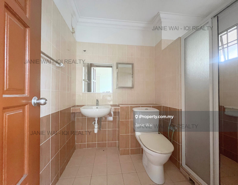 2-storey Terraced House for Sale in subang jaya, Subang Jaya by Janie Wai - iProperty.com.my