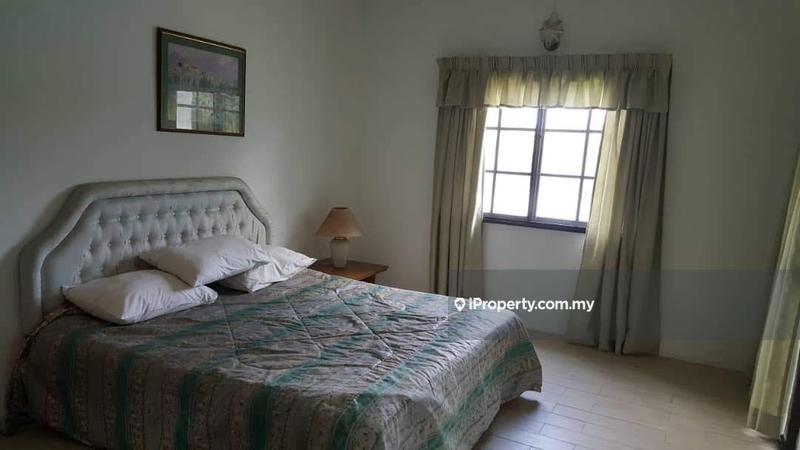 Rumah Bandar untuk Dijual di Country Heights, Kajang oleh Anna Loh - iProperty.com.my
