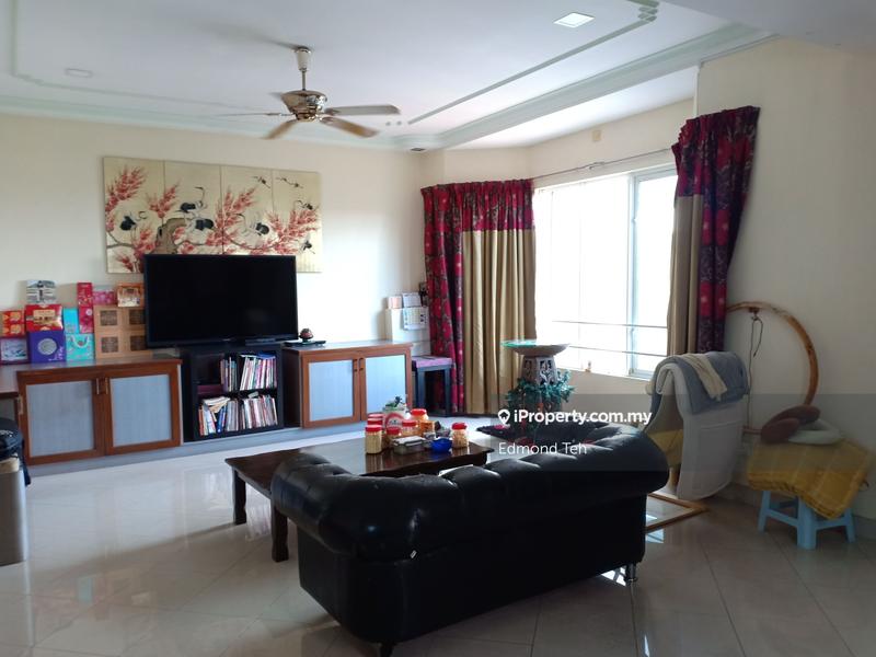 Rumah Berkembar untuk Dijual di Pinggiran Bukit Segar 3 storey + Garden, Cheras oleh Edmond Teh - iProperty.com.my