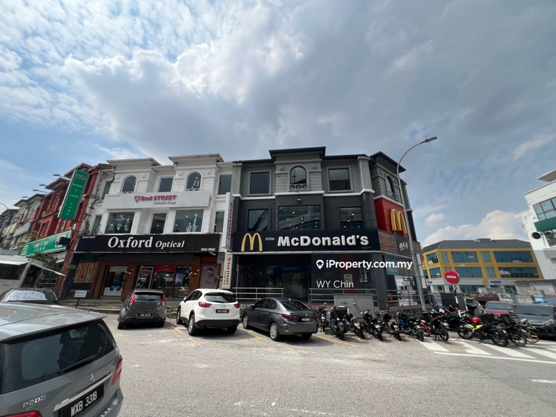For Sale - 3 STOREY VALUE BUY HIGH TRAFFIC LOCATION,SUBANG JAYA USJ 10, TAIPAN BUSINESS CENTRE