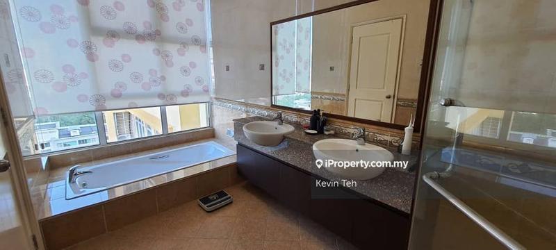 For Sale - La Grande Kiara