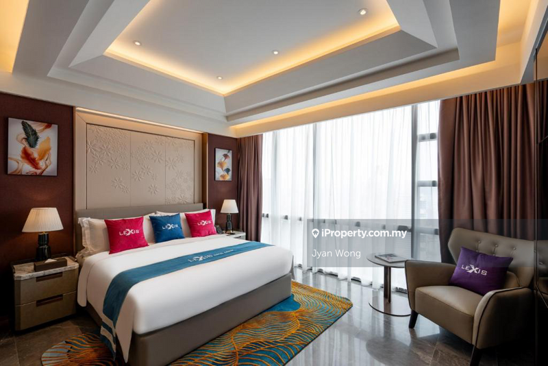 For Sale - Royal Lexis