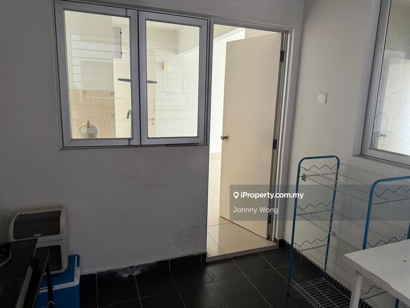 Service Residence for Sale in Maxim Residences by Johnny Wong - iProperty.com.my