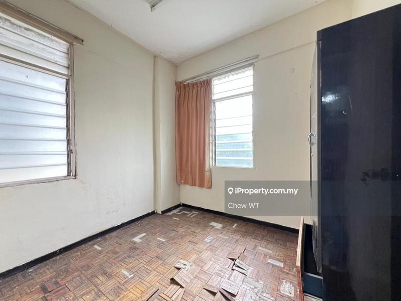 For Sale - Limau Manis