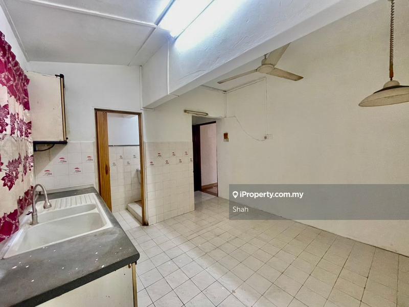 Rumah Teres 2-Tingkat untuk Dijual di SS19, Subang Jaya oleh Shah - iProperty.com.my