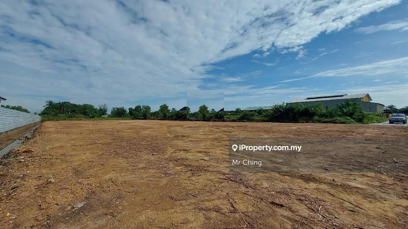 For Sale - 9-Acres Main Road Industrial Land Jalan Batu Pahat Kluang Johor