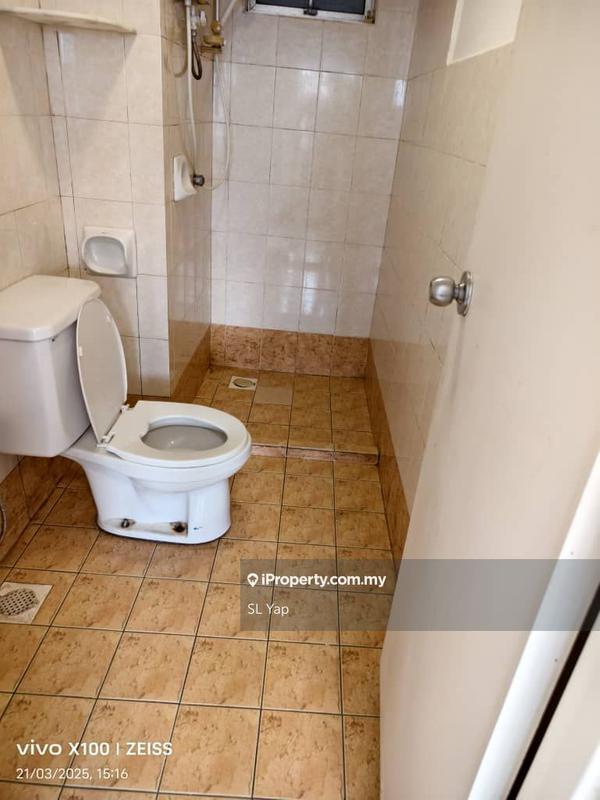 For Sale - Arena Green