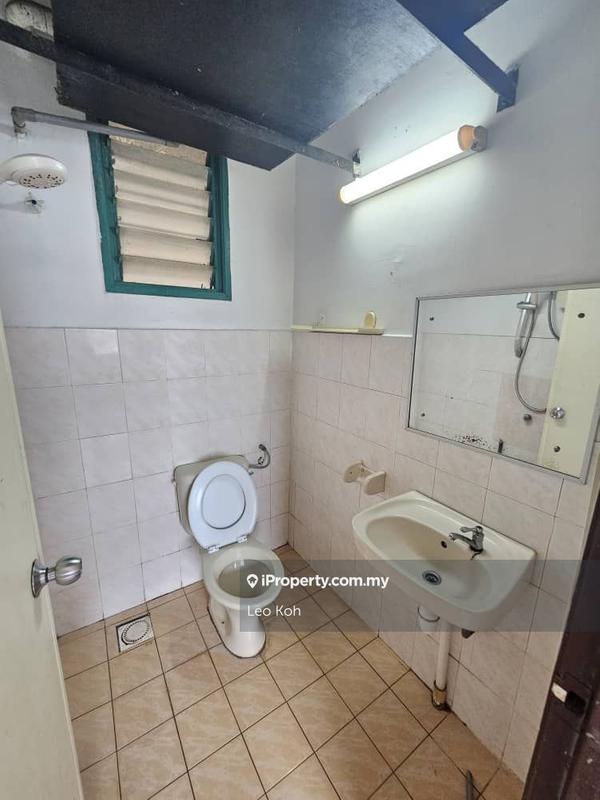 Apartment for Sale in Vista Pinggiran Apartment by Leo Koh - iProperty.com.my