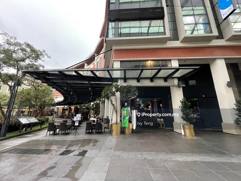 For Rent - Plaza Arkadia