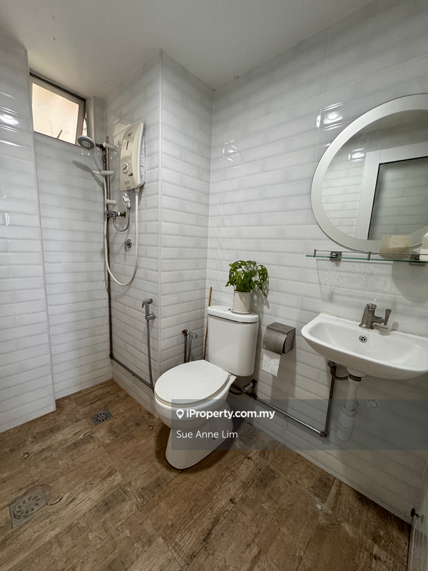 For Sale - Villa Emas