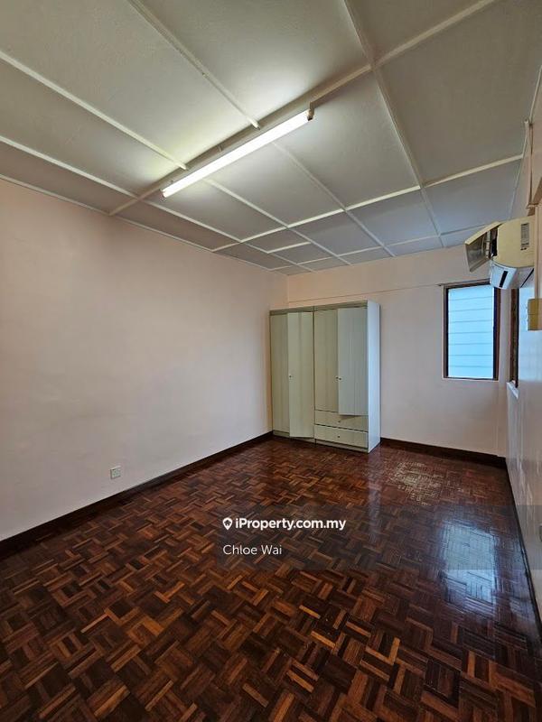 For Sale - Desa Petaling Flat