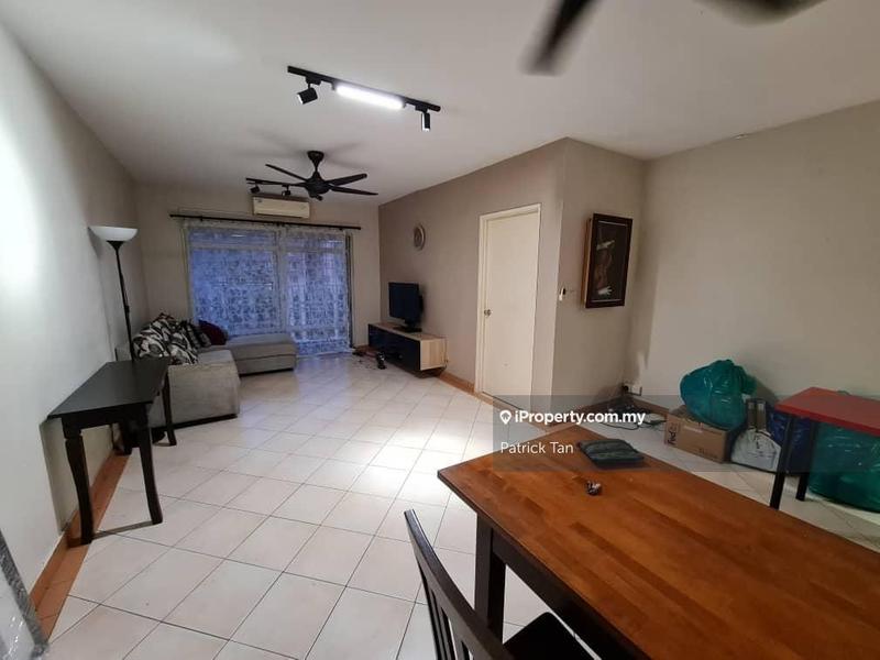 For Sale - Perdana Exclusive