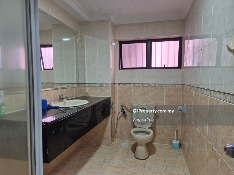 Kondominium untuk Dijual di Marina Court Resort Condominium oleh Angela Yen - iProperty.com.my