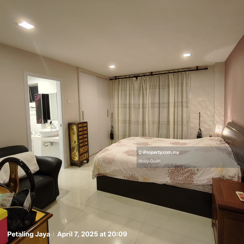 Condominium for Sale in Jasmine Towers by Molly Quah - iProperty.com.my
