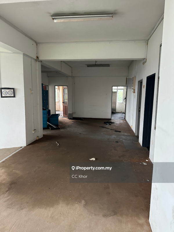 Shop-Office for Sale in Kampung Kuala Ibai, Batu Buruk by CC Khor - iProperty.com.my