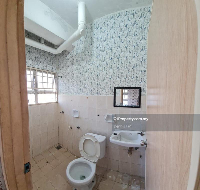 Pangsapuri untuk Dijual di Vista Indah Putra oleh Dennis Tan - iProperty.com.my
