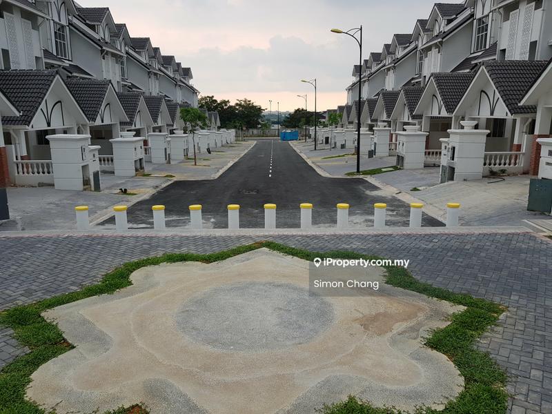 Rumah Teres 3-Tingkat untuk Dijual di Anjung Sari, Setia Alam, Shah Alam, Setia Alam oleh Simon Chang - Exterior - iProperty.com.my