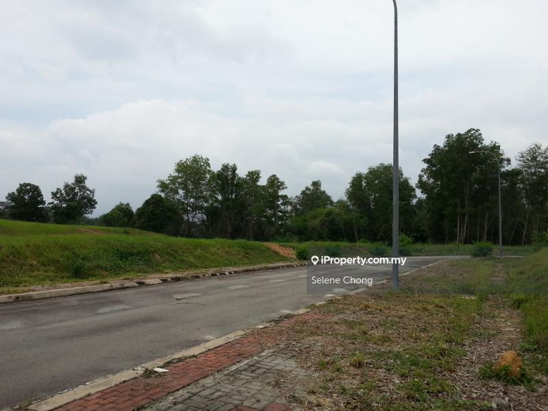 Tanah Kediaman untuk Dijual di Bayu Lakehomes, Mantin oleh Selene Chong - iProperty.com.my