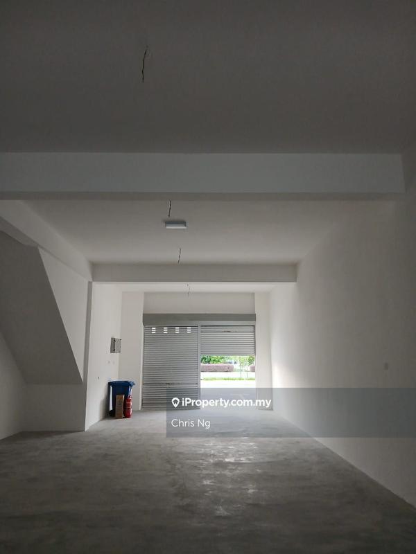 Kedai untuk Disewa di Alam Suria, Puncak Alam oleh Chris Ng - iProperty.com.my