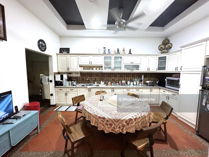 Bungalow House for Sale in Seksyen 8, Kota Damansara by Vincent Liaw - iProperty.com.my