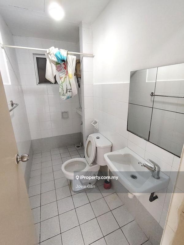 Kondominium untuk Disewa di Perdana View oleh Jovie Gan - iProperty.com.my