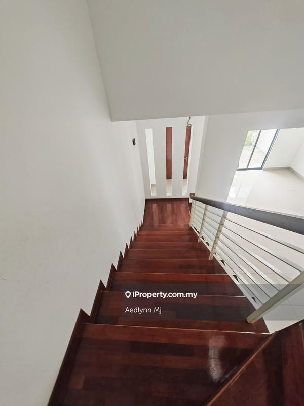 Rumah Teres 2.5-Tingkat untuk Dijual di Puchong, Selangor oleh Aedlynn Mj - iProperty.com.my