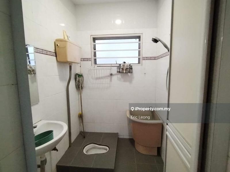 Rumah Berangkai 2 Tingkat untuk Dijual di Taman Puchong Intan, Puchong oleh Eric Leong - iProperty.com.my
