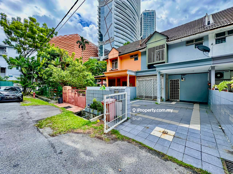 Rumah Teres 2-Tingkat untuk Dijual di Kelana Jaya, Petaling Jaya oleh Shah - iProperty.com.my