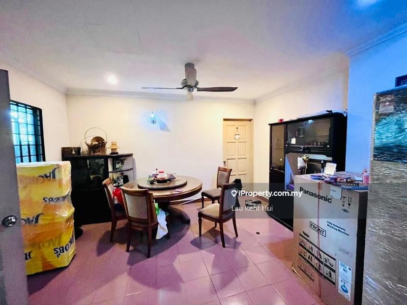 Rumah Berangkai 2 Tingkat untuk Dijual di Taman Equine, Seri Kembangan oleh Lau Kent Hui - iProperty.com.my