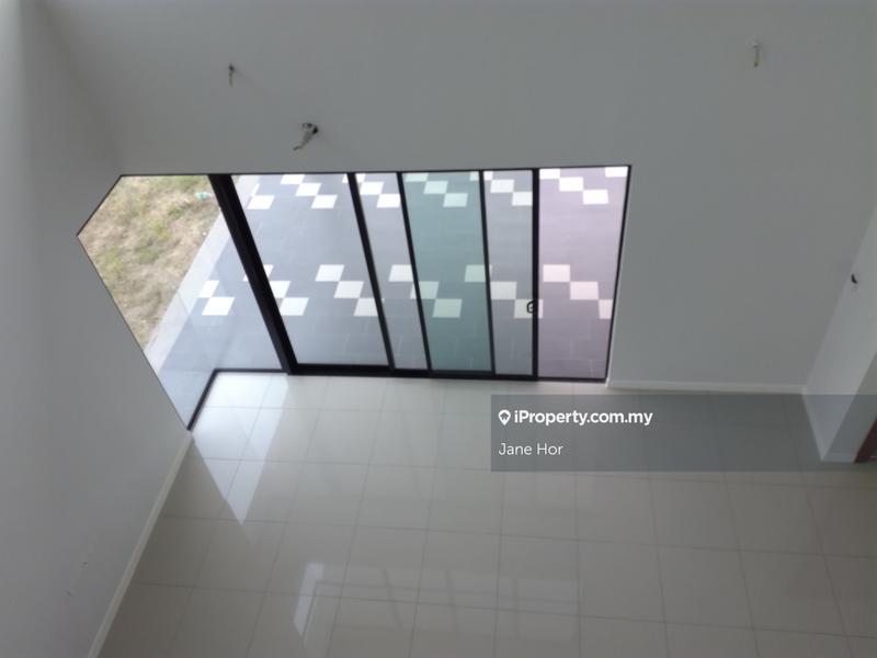 Rumah Berangkai 3 Tingkat untuk Dijual di 16 Sierra, Puchong oleh Jane Hor - iProperty.com.my