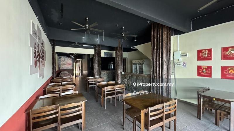 For Rent - Tun Aminah ( Fully Renovation ) Double Storey Terrace Shoplot ( Ground Floor )