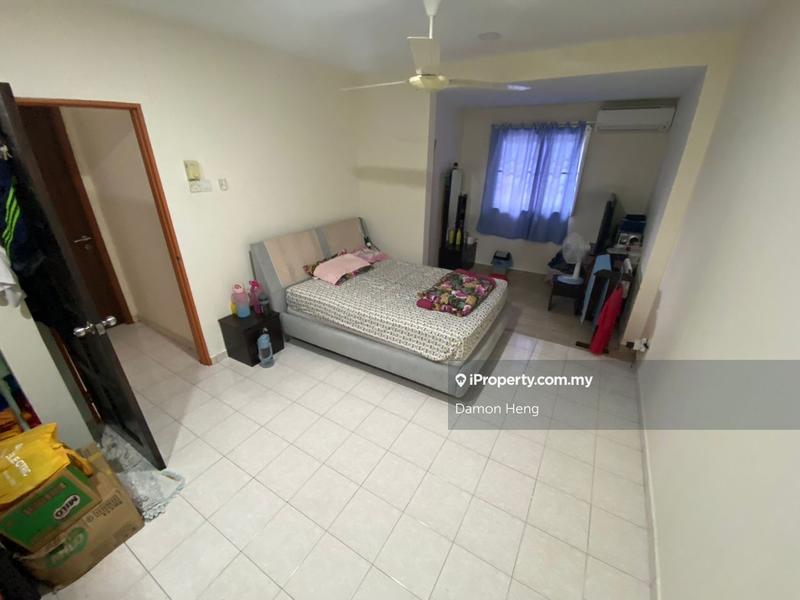 Semi-Detached House for Sale in Corner 3Storey Semi-D Tiara Villa Taman United, Jalan Klang Lama (Old Klang Road) by Damon Heng - iProperty.com.my