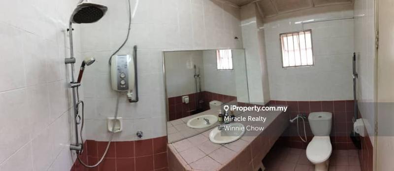 Rumah Berangkai 2 Tingkat untuk Dijual di Jalan Sungai Klang, Berjaya Park, Shah Alam oleh Winnie Chow - iProperty.com.my