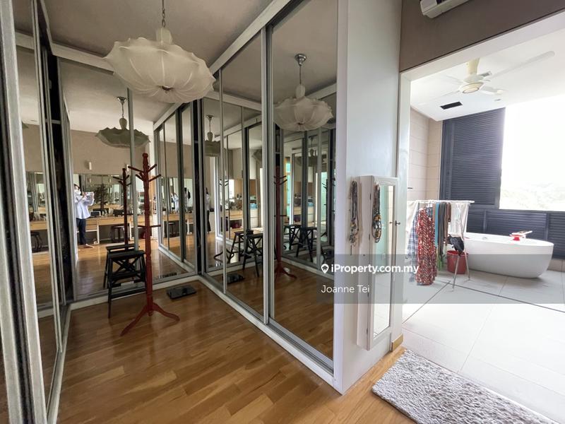 Bungalow House for Sale in Perdana Lakeview East, Cyberjaya, Cyberjaya by Joanne Tei - iProperty.com.my