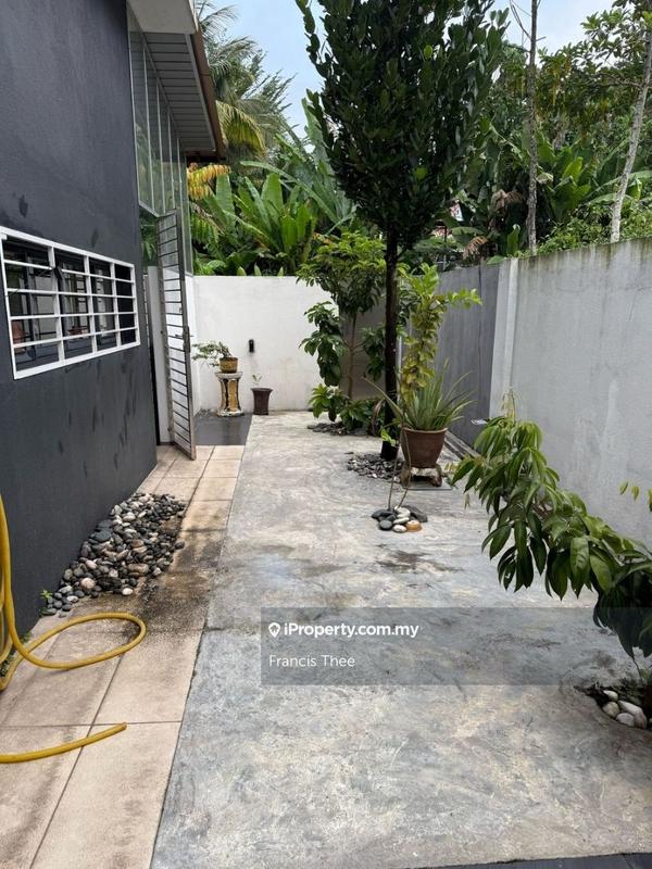 Semi-Detached House for Sale in Hijauan Residence, Ulu Langat by Francis Thee - iProperty.com.my