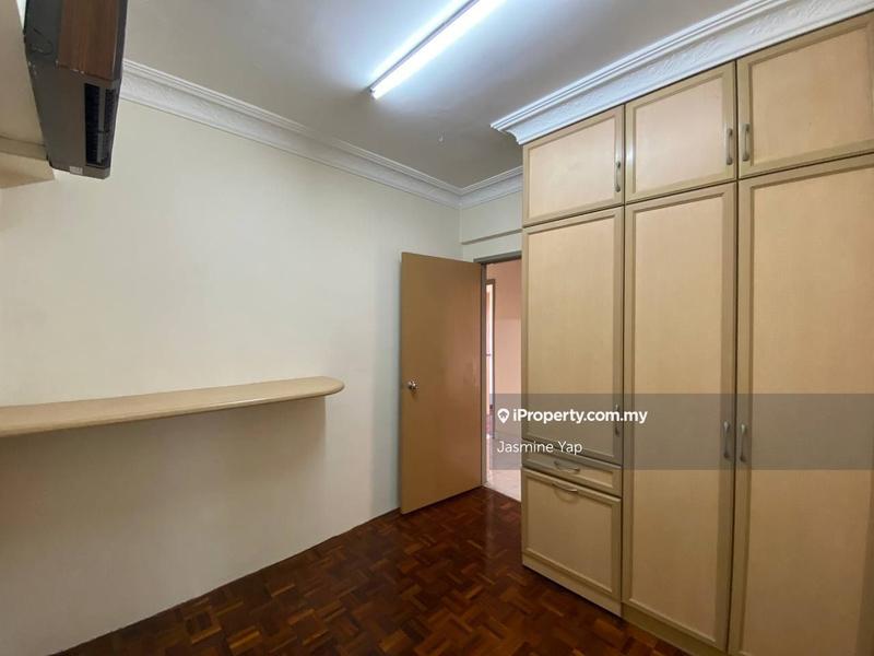 For Sale - Anjung Hijau (Greenfields)