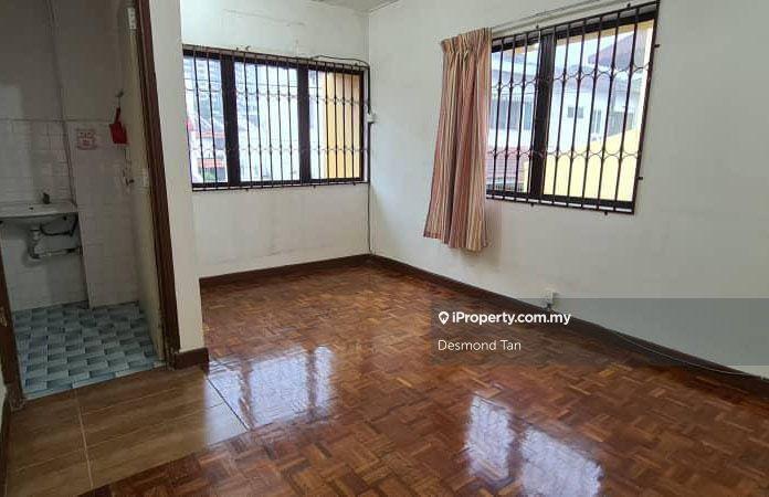 Rumah Teres 2-Tingkat untuk Dijual di Taman Mayang, Petaling Jaya oleh Desmond Tan - iProperty.com.my