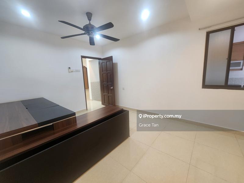 Rumah Berangkai 2.5 Tingkat untuk Dijual di Bandar Utama 6, Bandar Utama oleh Grace Tan - iProperty.com.my
