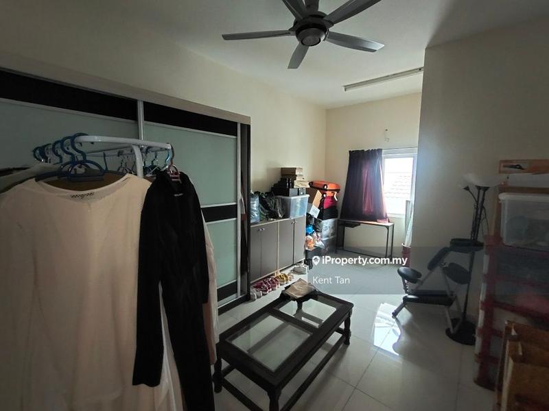 Rumah Berangkai 2.5 Tingkat untuk Dijual di Suria Tropika, Seri Kembangan oleh Kent Tan - iProperty.com.my