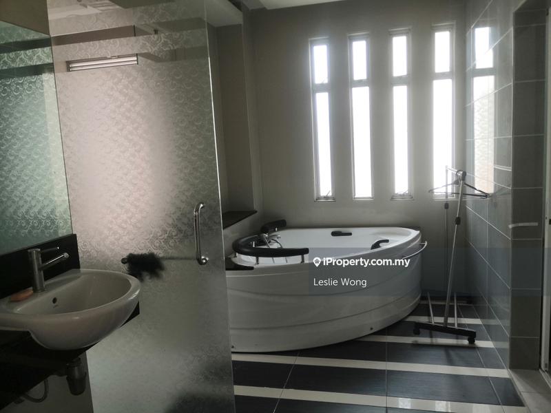 Rumah Berkembar untuk Dijual di Bukit Rahman Putra, Sungai Buloh oleh Leslie Wong - iProperty.com.my