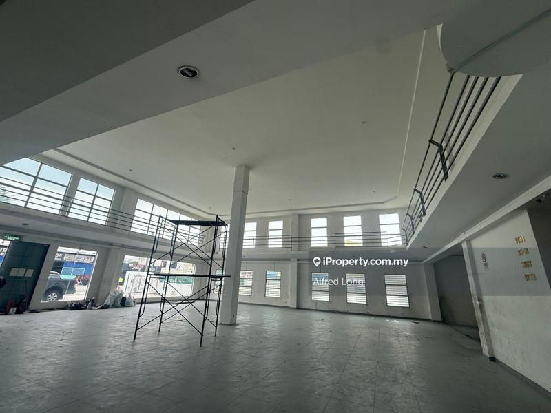 For Rent - Facing Road 4sty Semi-d Commercial Shop , Seri Kembangan