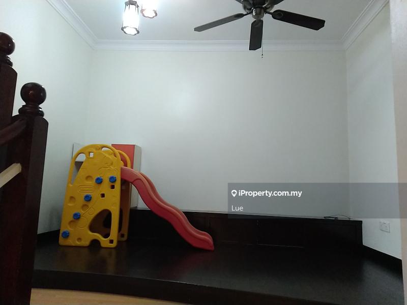 Rumah Teres 2.5-Tingkat untuk Dijual di Taman Sri Pelabuhan, Opposite MBO Klang, Klang oleh Lue - iProperty.com.my