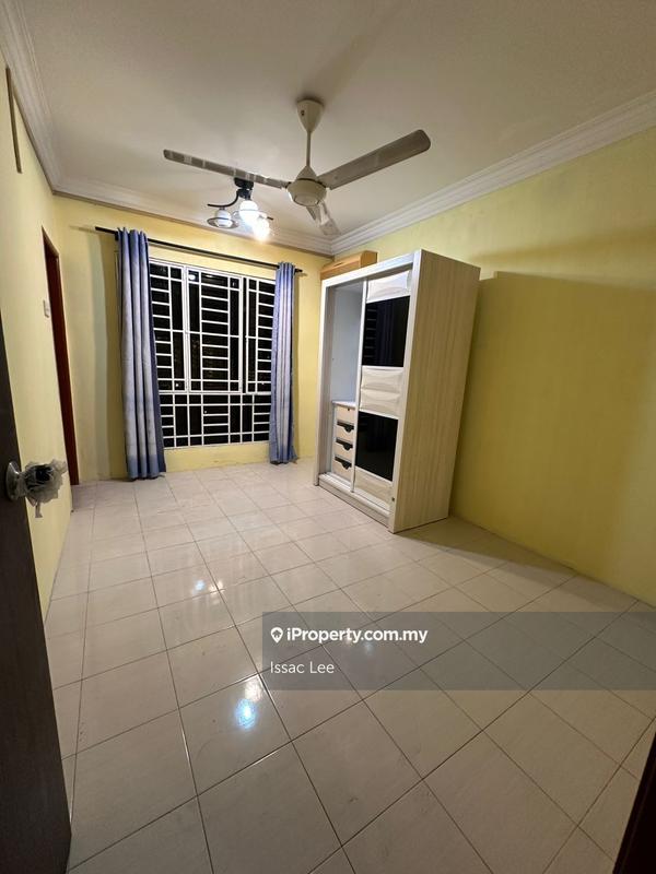 Condominium for Sale in Serina Bay by Issac Lee - iProperty.com.my