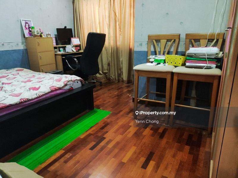 Semi-Detached House for Sale in Taman Yarl, Jalan Klang Lama (Old Klang Road) by Yenn Chong - iProperty.com.my