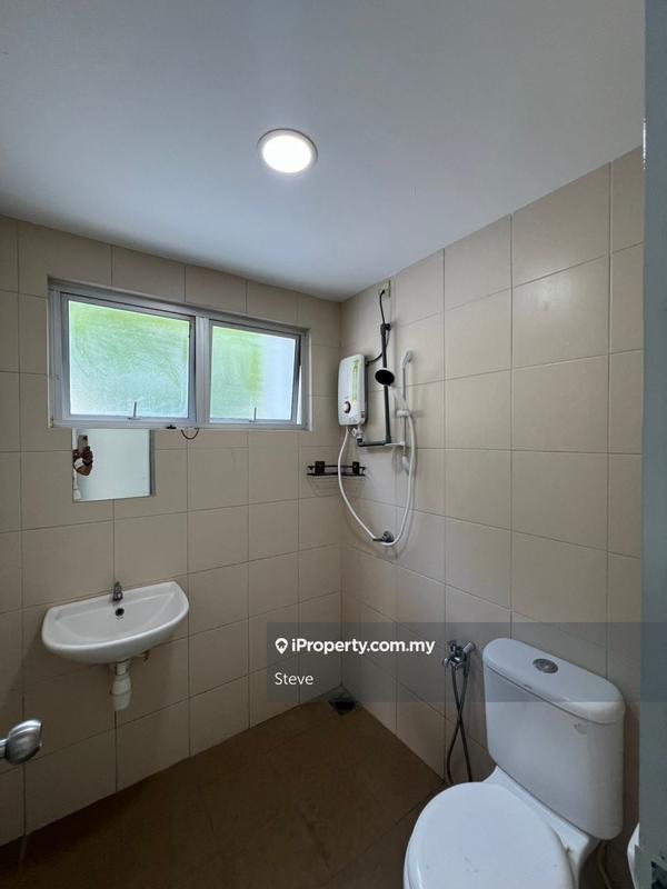 Rumah Berangkai 3 Tingkat untuk Dijual di Seri Kembangan, Selangor oleh Steve - iProperty.com.my