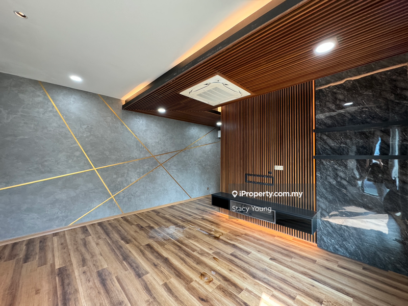 Rumah Berkembar untuk Dijual di Batu 9, Cheras oleh Stacy Young - iProperty.com.my