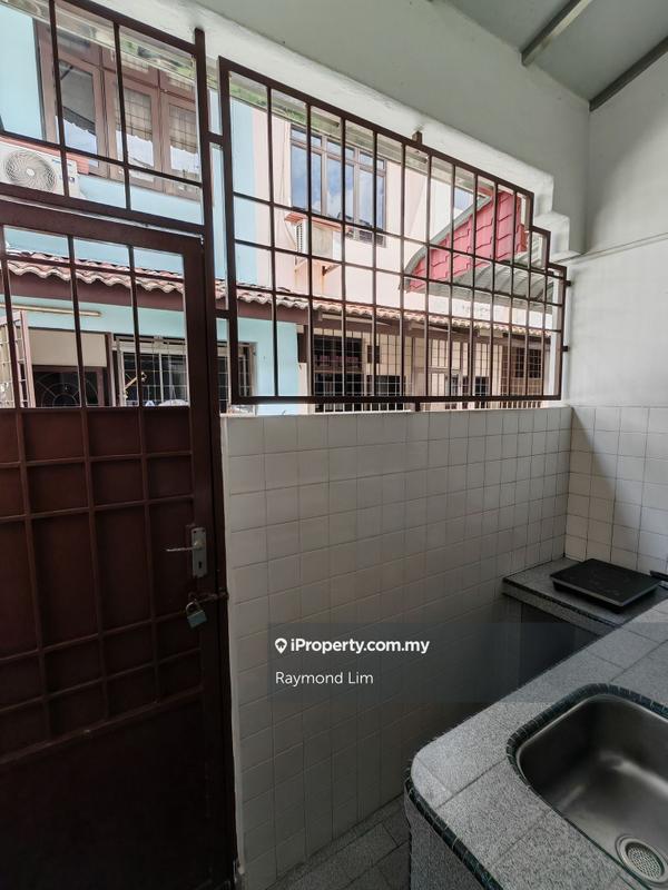 Rumah Berangkai 2 Tingkat untuk Dijual di 7a1nq, Batu Berendam oleh Raymond Lim - iProperty.com.my