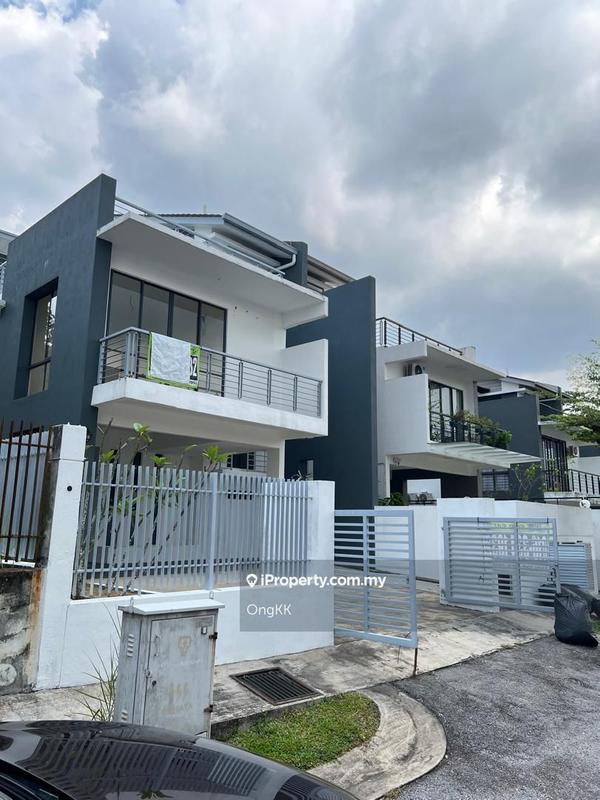 Rumah Berkembar untuk Dijual di Puteri Heights, Rawang oleh OngKK - iProperty.com.my