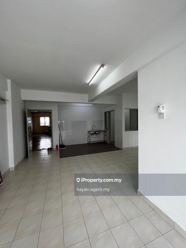 Condominium for Sale in Pangsapuri Saujana Gombak by hayati.iagent.my - iProperty.com.my