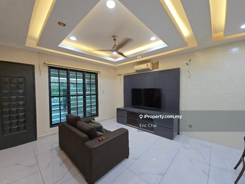 Rumah Berangkai 2 Tingkat untuk Dijual di Kampung Pulau Meranti, Puchong oleh Eric Chai - iProperty.com.my